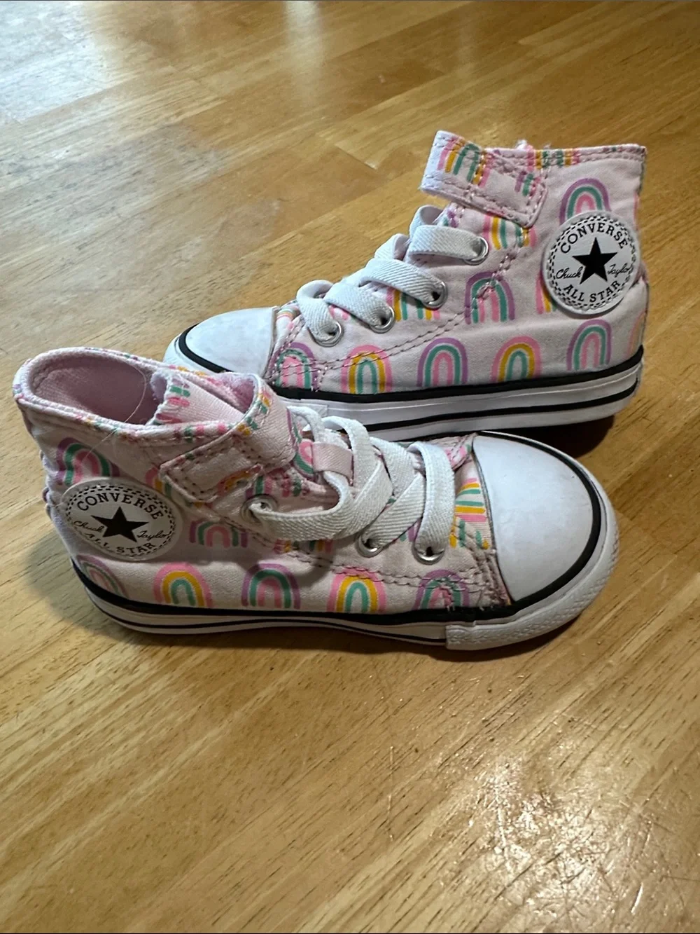 Converse colorful high